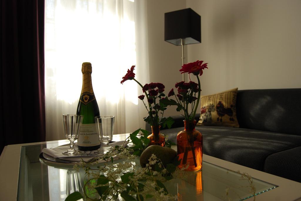 Alte Apotheke Bed & Breakfast カールスバート エクステリア 写真